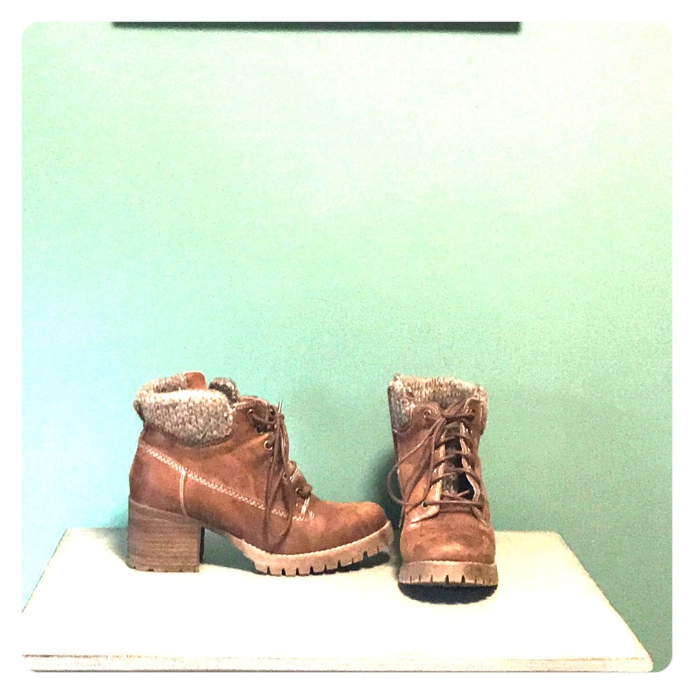Carlos Santana Boots